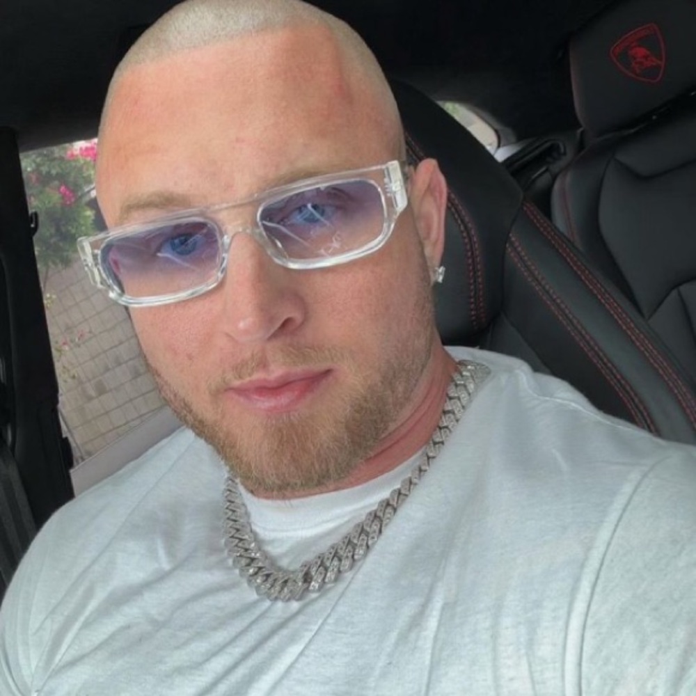 Meet your Posher, Kevin